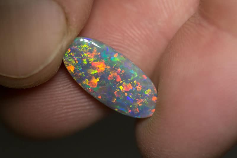 3.73 ct dark opal gem 17x8x4mm - Image 2