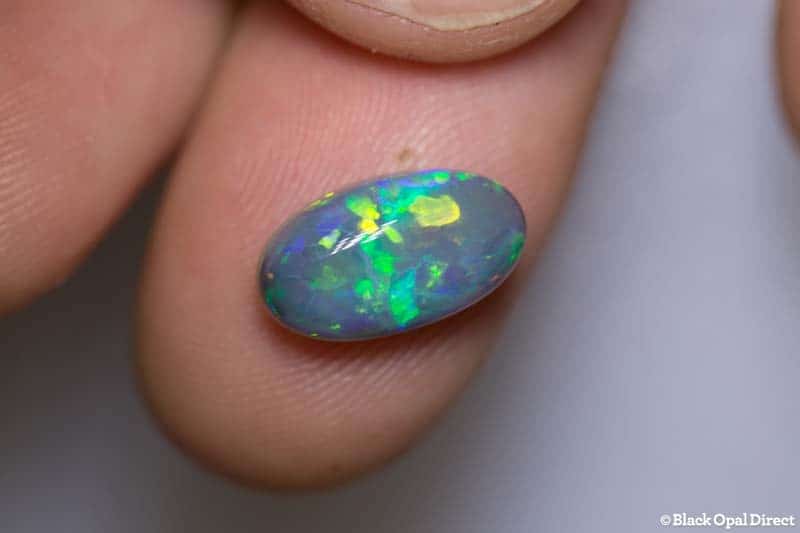 3.77 ct semi black opal 14x8x5mm - Image 2