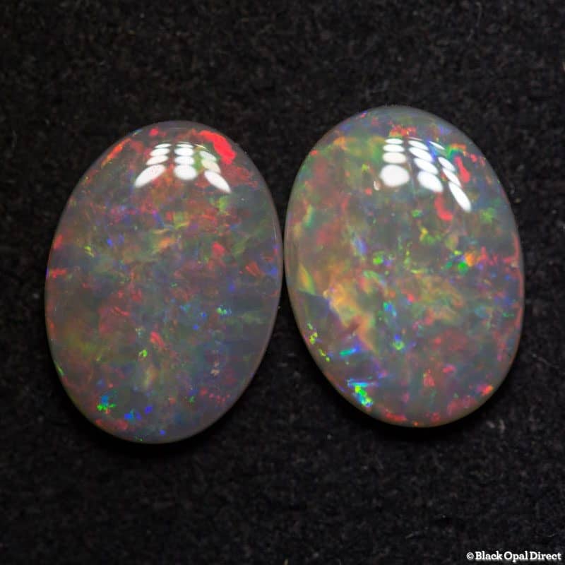 3.80 ct semi black opal pair 11x8mm - Image 4