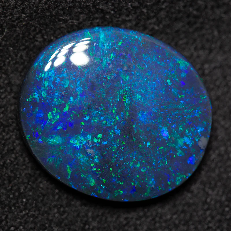 3.81 ct black opal 13.5x11.9x3.5mm - Image 2