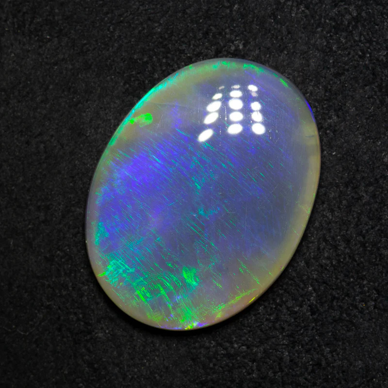 3.93 ct dark opal 15.9x12.1x3mm - Image 2