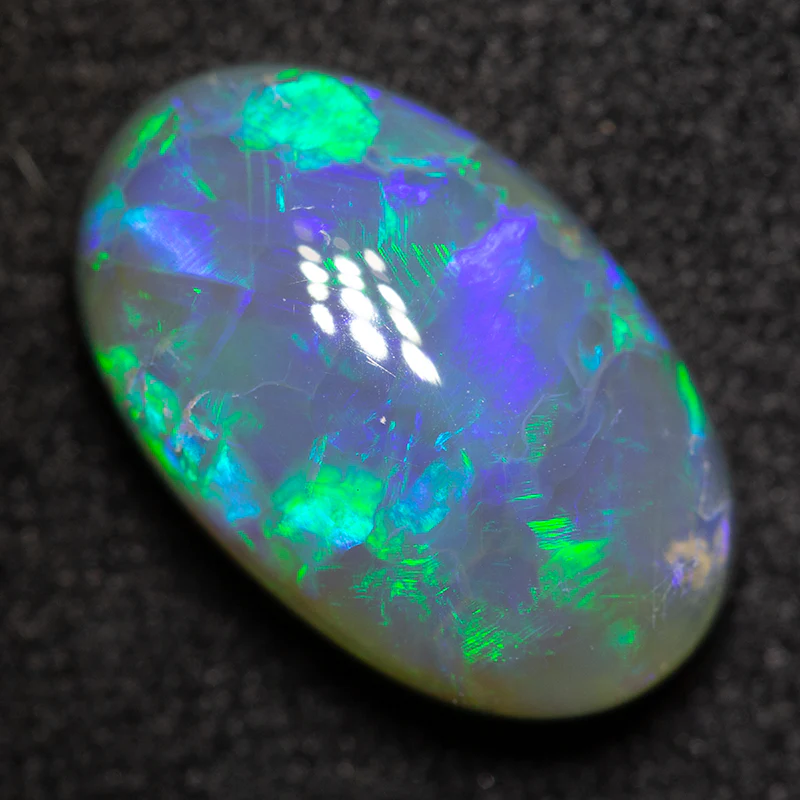 3.97 ct black opal 13.7x8.6x5.3mm - Image 2