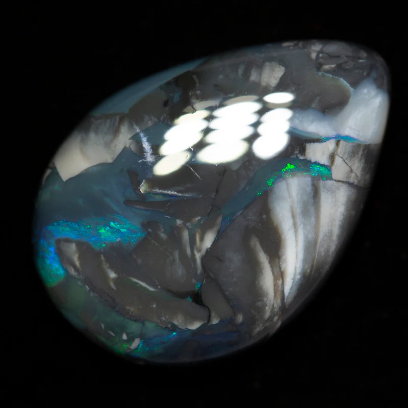 32.02 ct black opal 30x21.3x7.4mm - Image 2