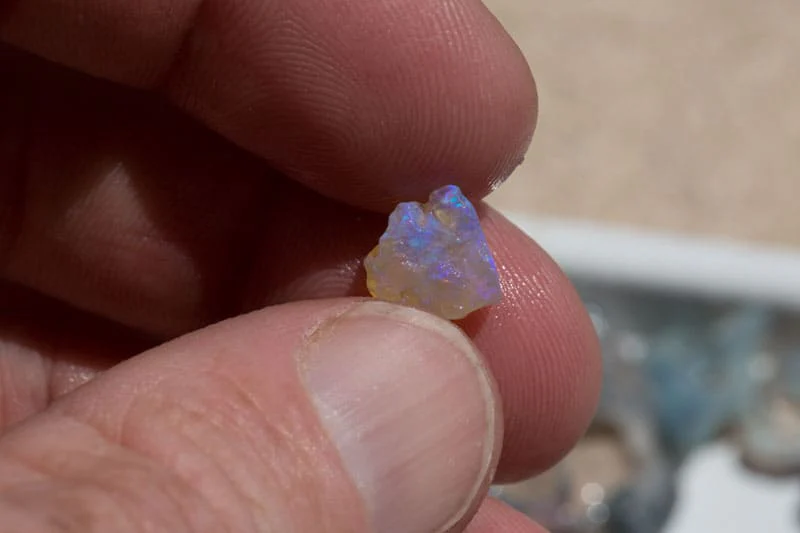 3200 ct rough opal parcel - Image 7