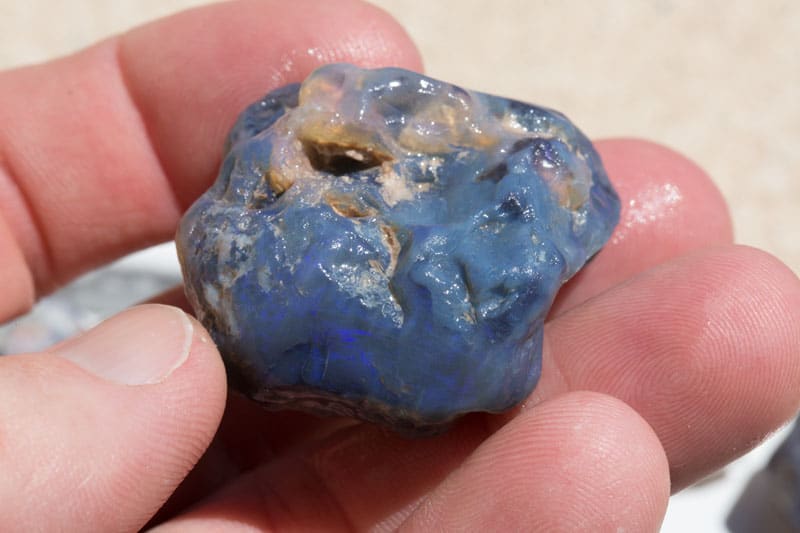 3200 ct rough opal parcel - Image 9