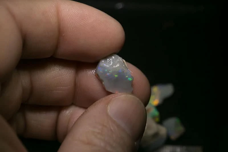 33 ct rough opal parcel - Image 3