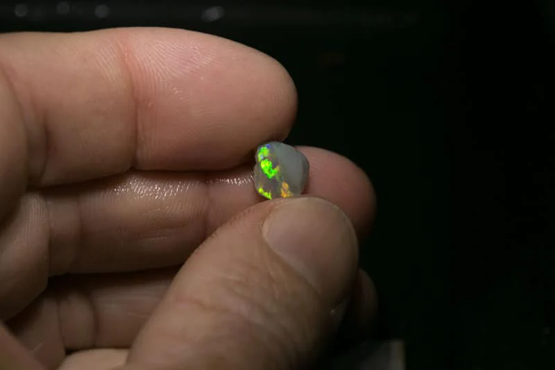 33 ct rough opal parcel - Image 4