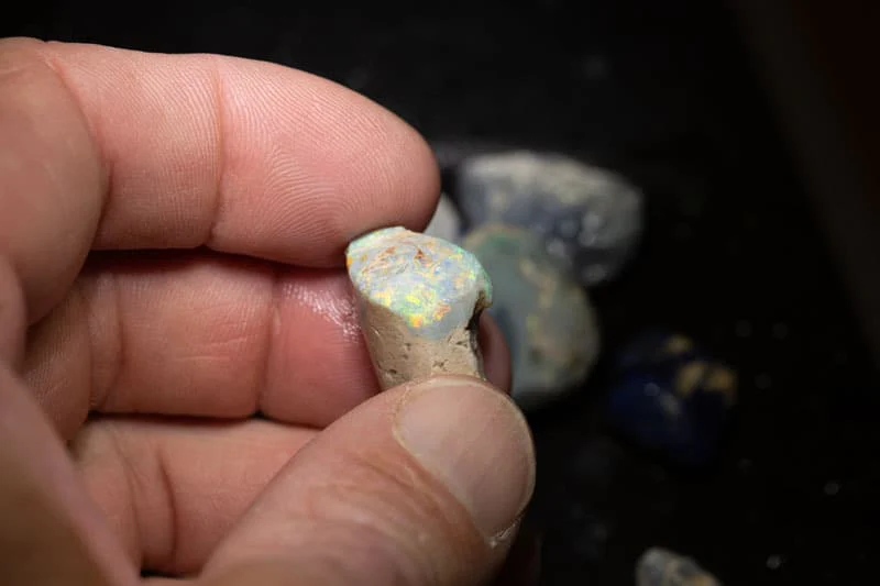 358 ct rough opal parcel - Image 3