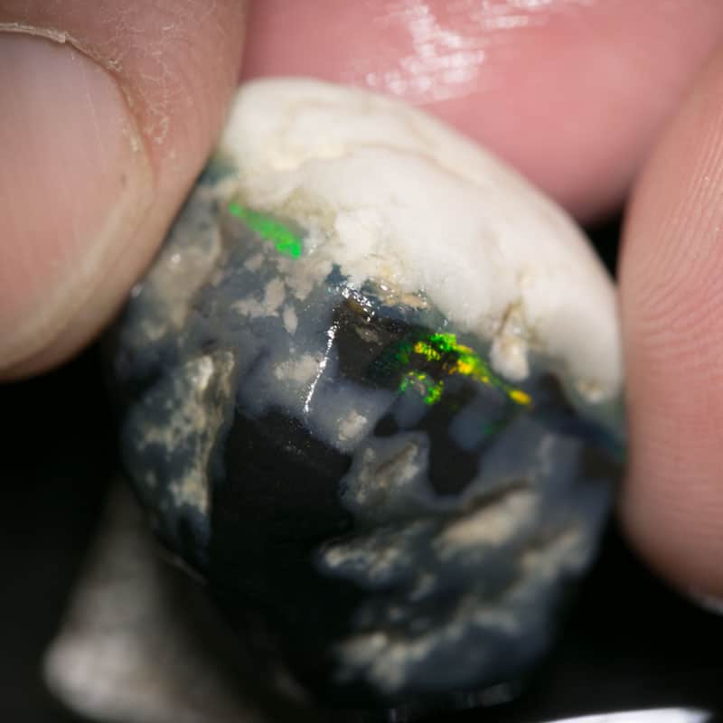 37.23 ct rough opal piece 24mm across - Image 2