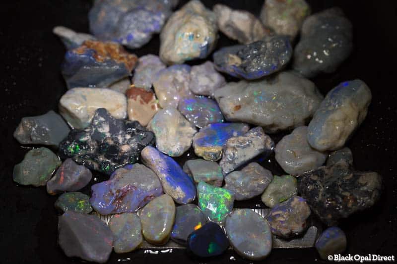 375 ct rough opal parcel for intermediate opal cutters - Image 2