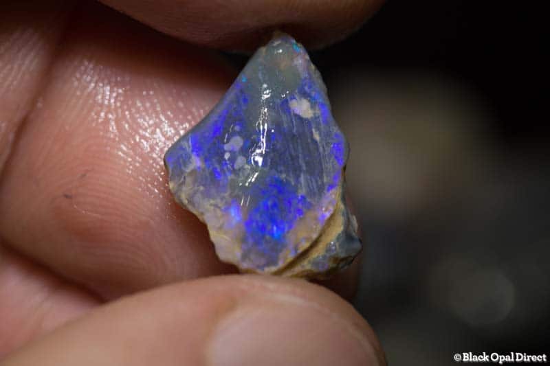 375 ct rough opal parcel for intermediate opal cutters - Image 7