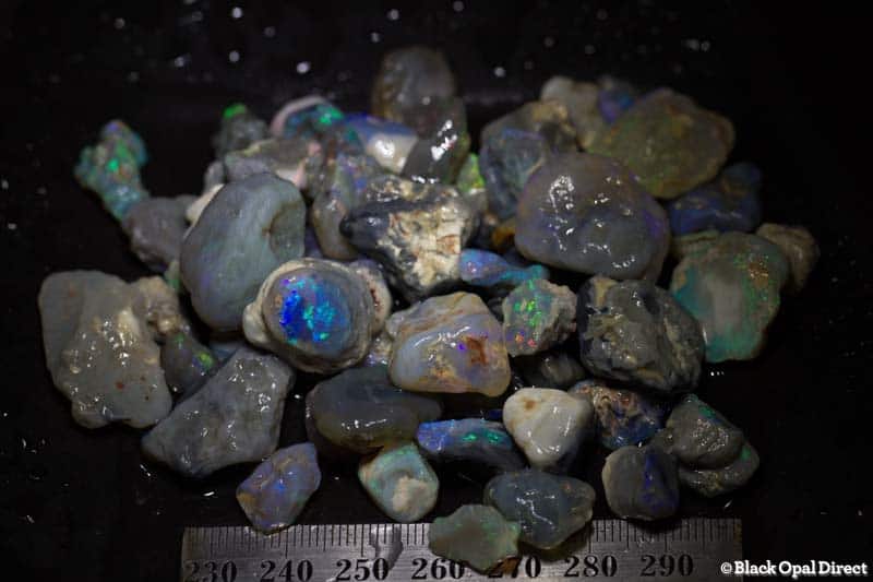 385 ct rough opal parcel for beginners and intermediate opal cutters - Image 3
