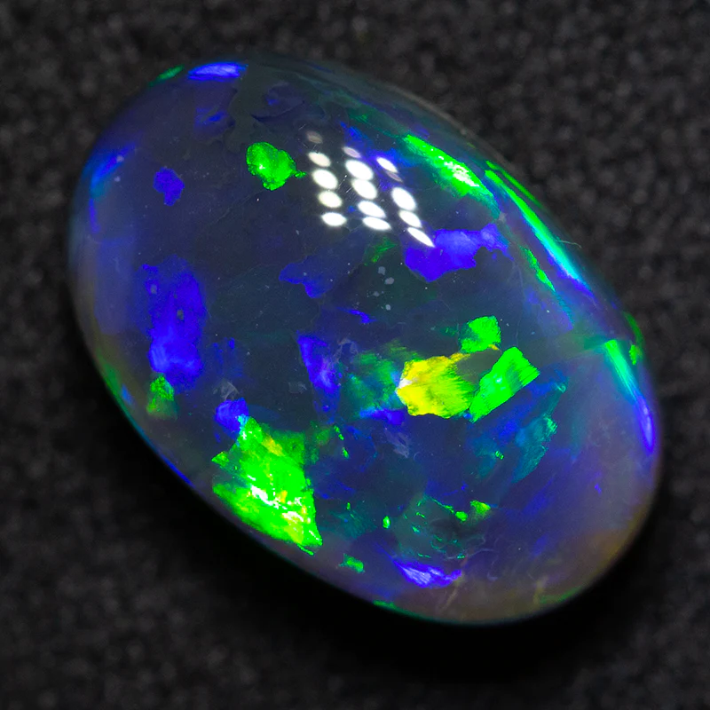 4.03 ct gem black opal 12.2x8.2x6.2mm - Image 2