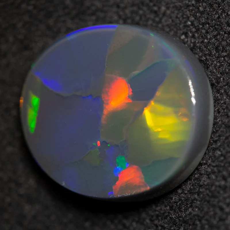4.15 ct black opal 13.4x11.6x3.7mm - Image 2