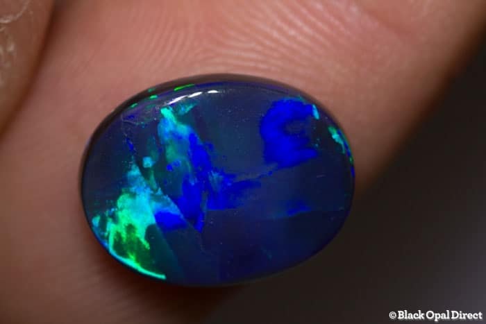 4.45 ct black opal with broad flash 14x11x4mm - Image 3