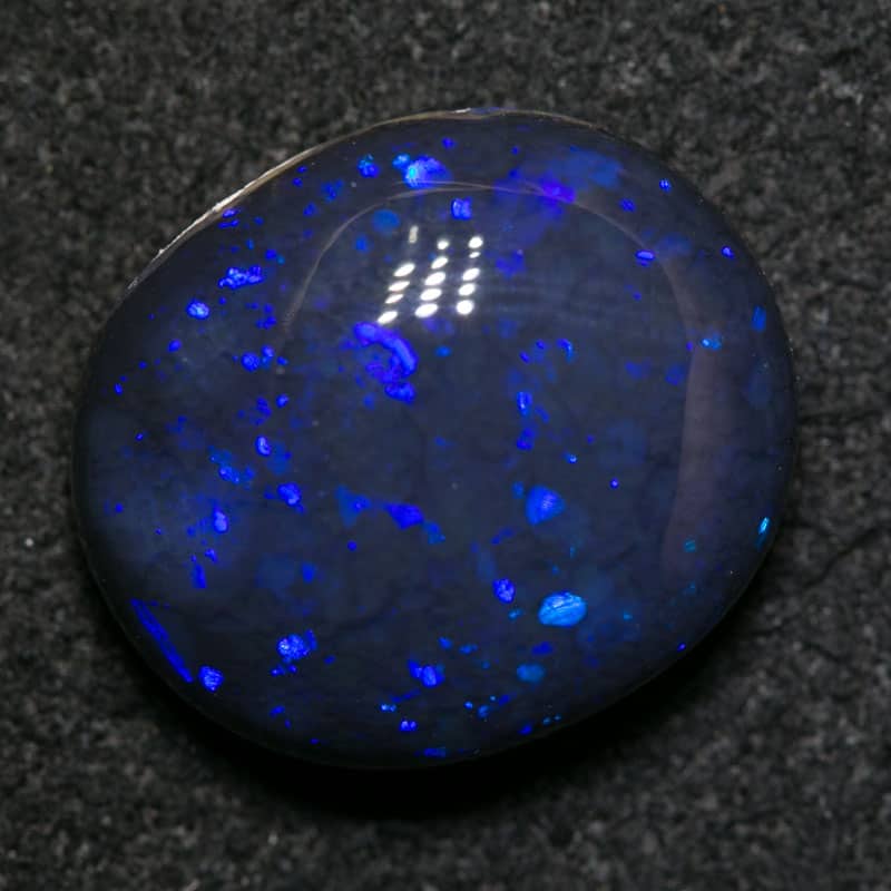 4.56 ct black opal 12.5x11x6mm - Image 3