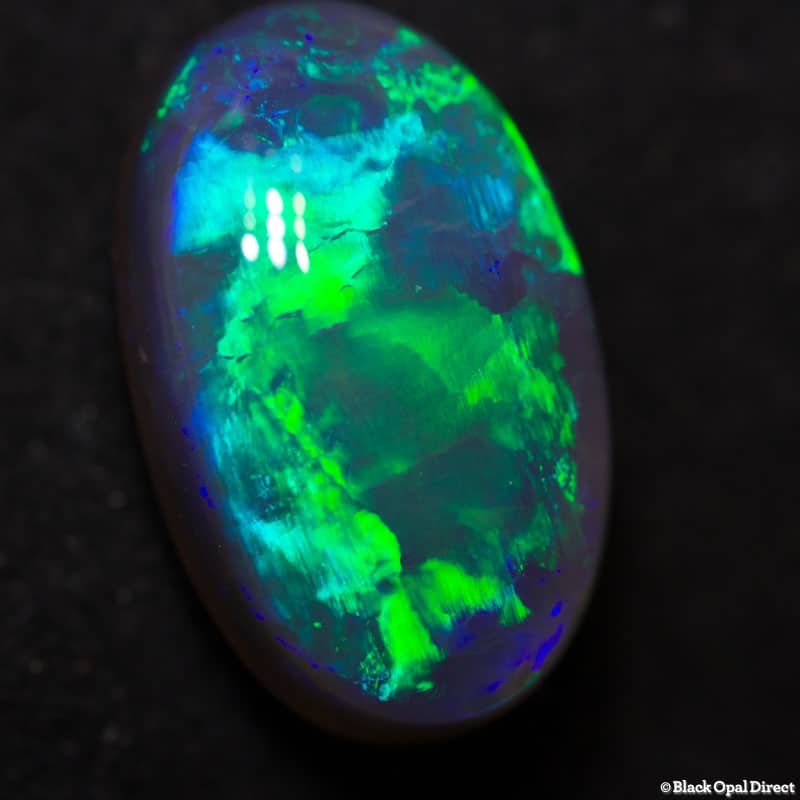 4.60 ct black opal 8.2x7.3x5mm - Image 4