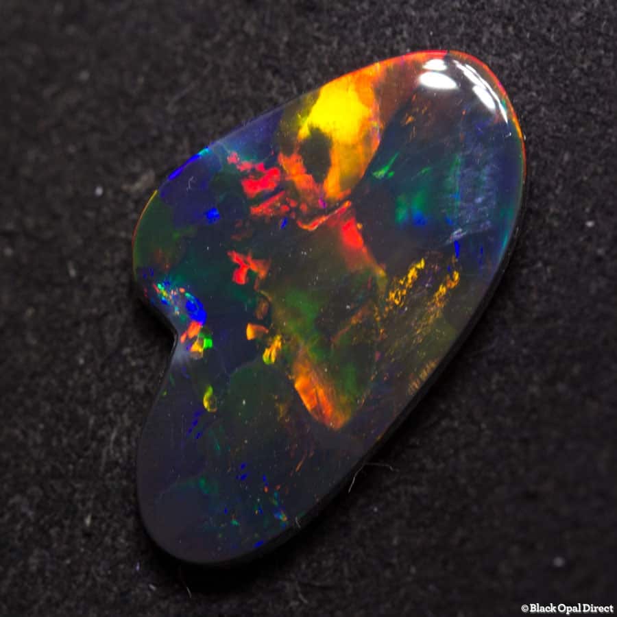 4.63 ct gem palette shape black opal - Image 5