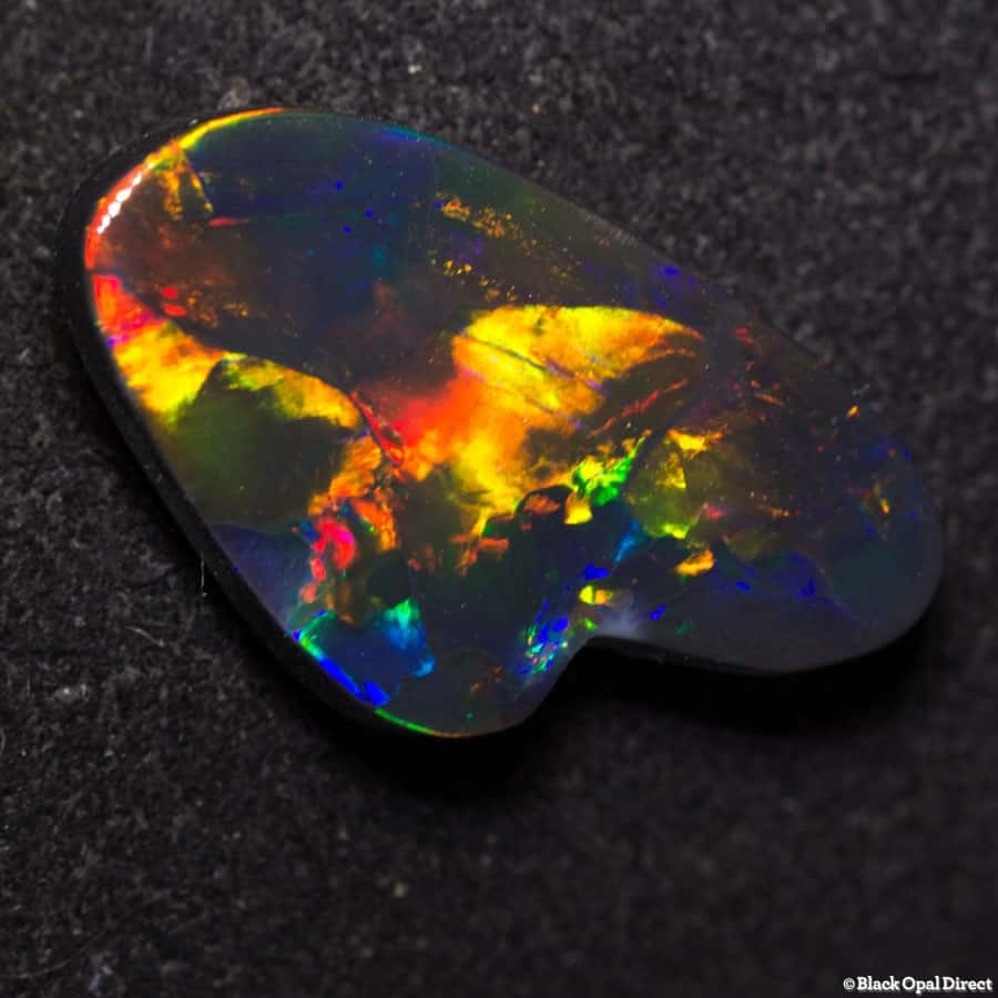 4.63 ct gem palette shape black opal - Image 7
