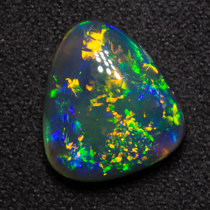 4.68 ct gem black opal 12.3x11x5.6mm - Image 2