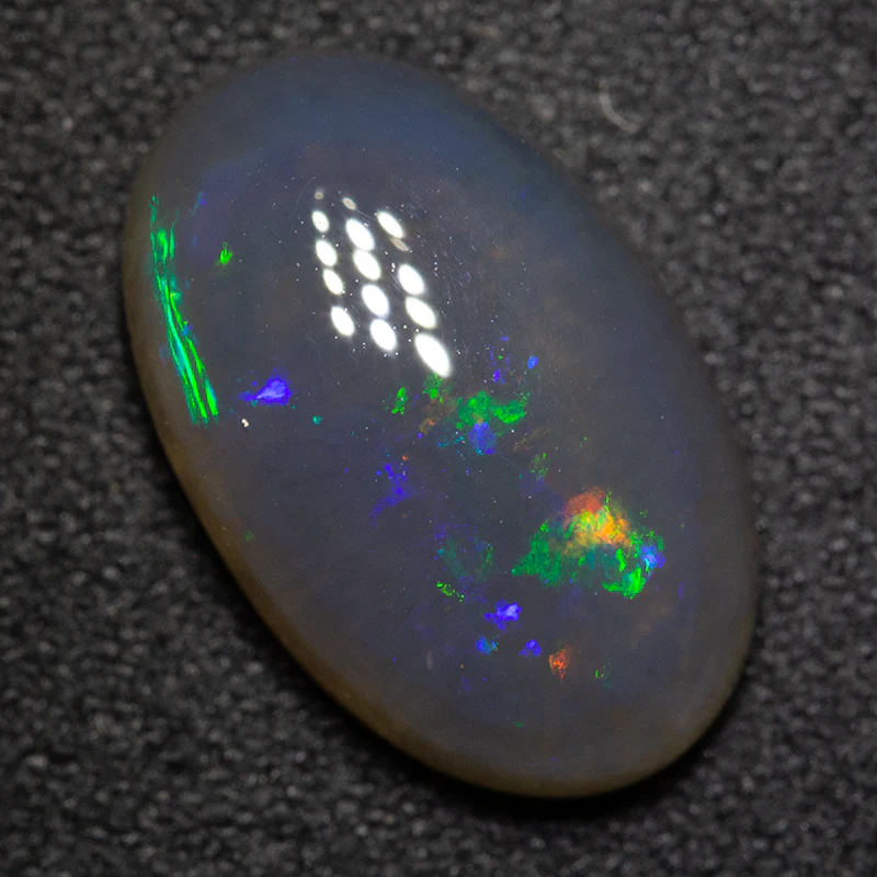 4.82 ct black crystal opal 15.2x9.6x5.1mm - Image 2