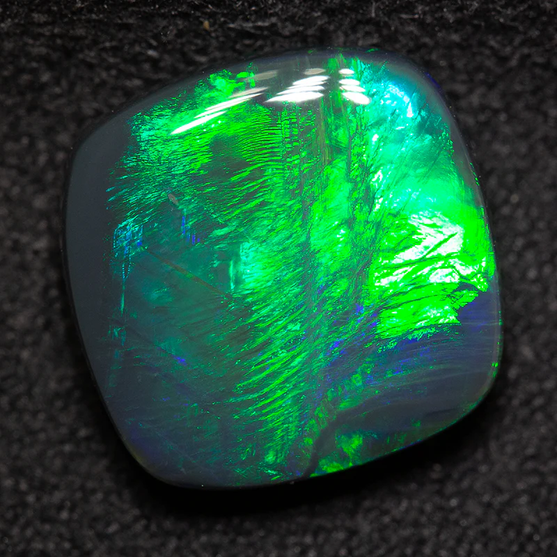 4.99 ct black opal 11.7x11.7x4.7mm - Image 3