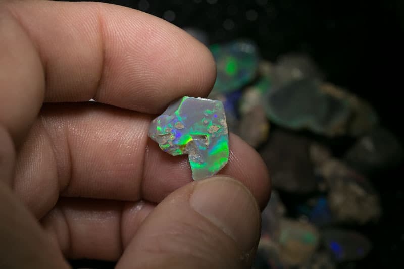 400 ct rough and rubbed opal parcel - Image 9