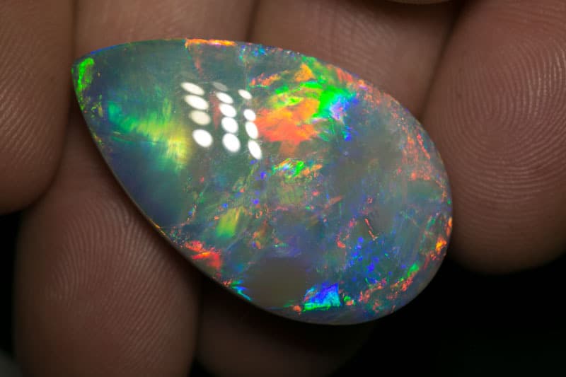 42.30 ct huge dark opal 37x22x8mm - Image 2
