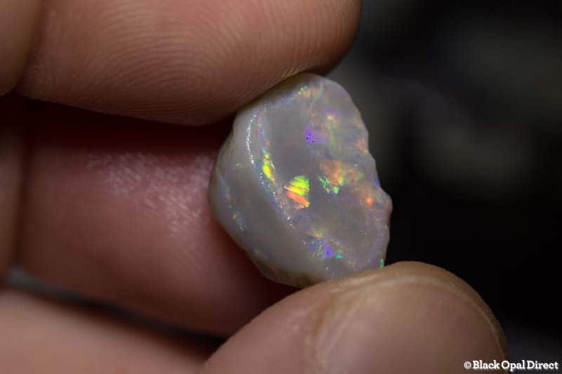 484 ct beginners to intermediate rough opal parcel with many cutters - Image 7