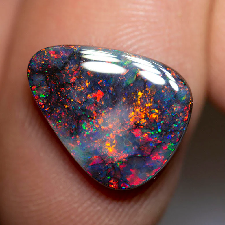 5.01 ct black opal 15.6x12.4x4mm - Image 2