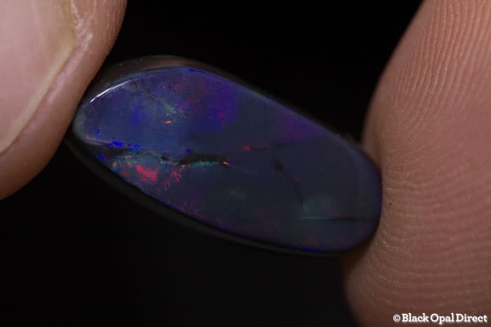 5.02 ct baroque gem black opal 18.5x8.5x4mm - Image 5