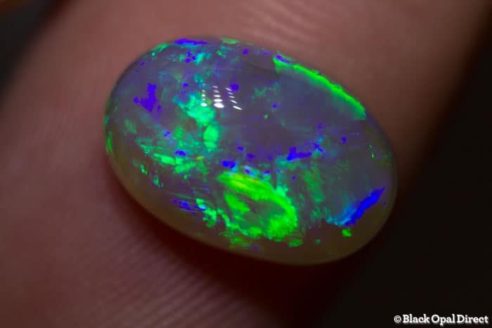 5.02 ct gem cystal opal 13x9x6mm - Image 4