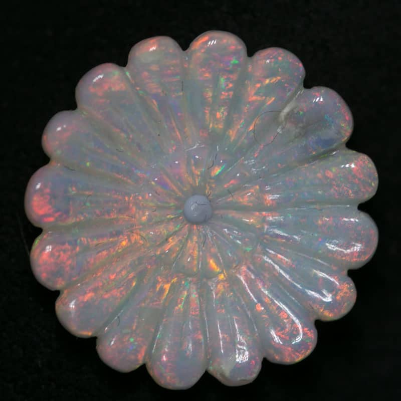 5.07 ct carried white opal flower 17mm round - Image 3