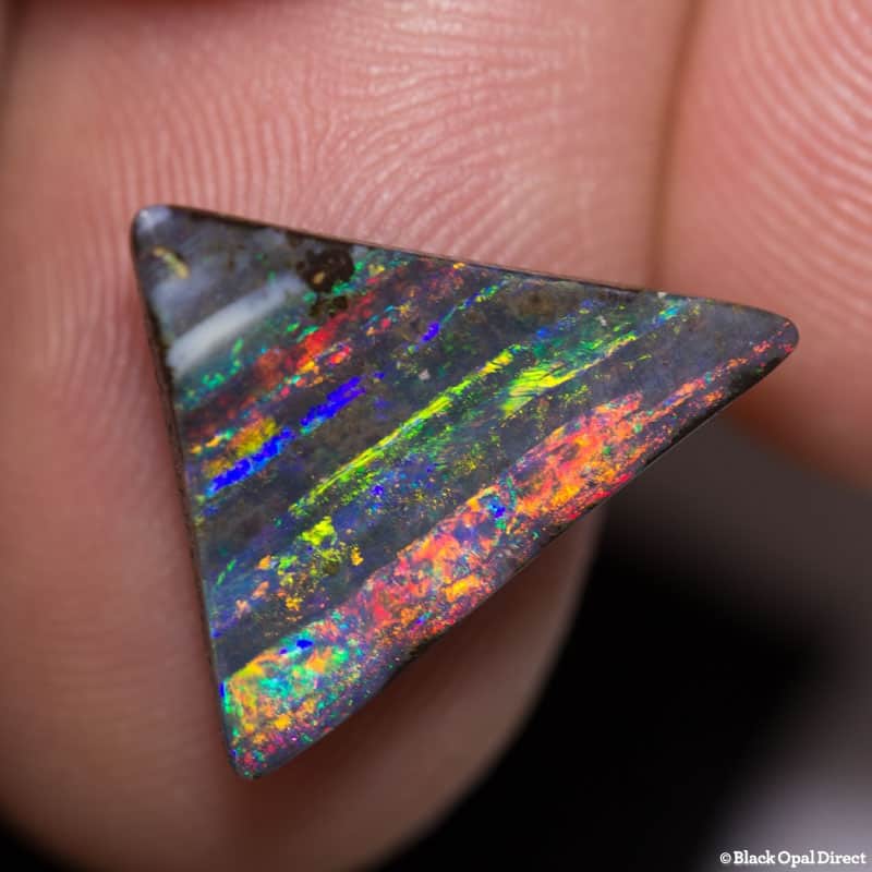 5.12 ct triangular boulder opal 17x14x3mm - Image 2