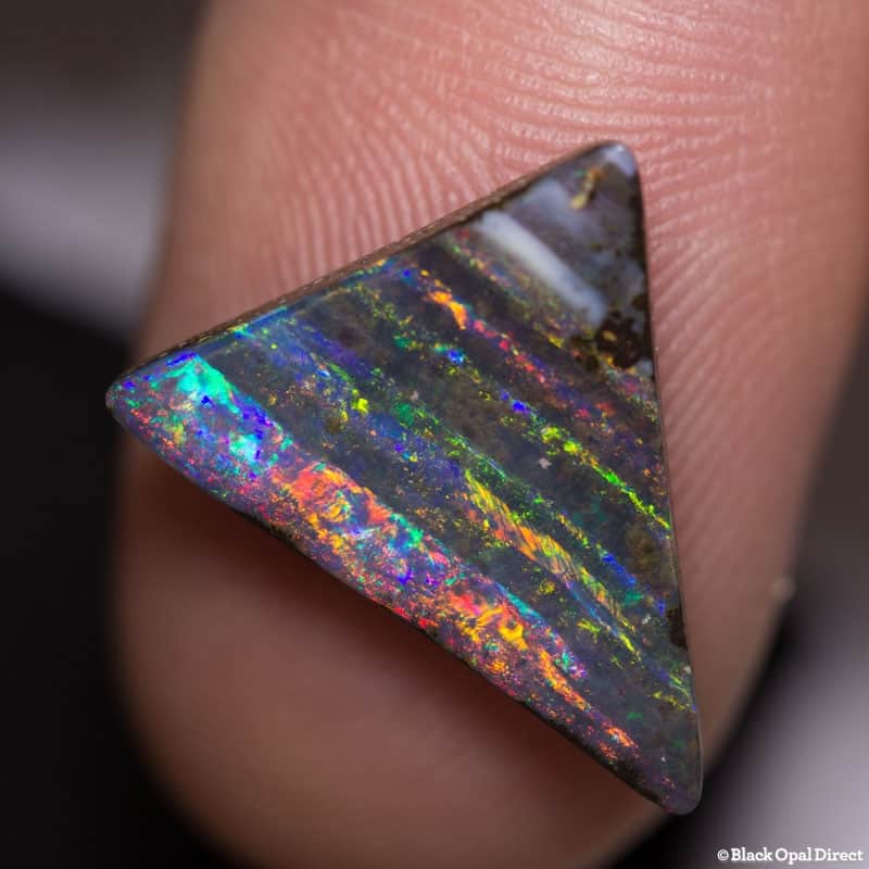 5.12 ct triangular boulder opal 17x14x3mm - Image 3
