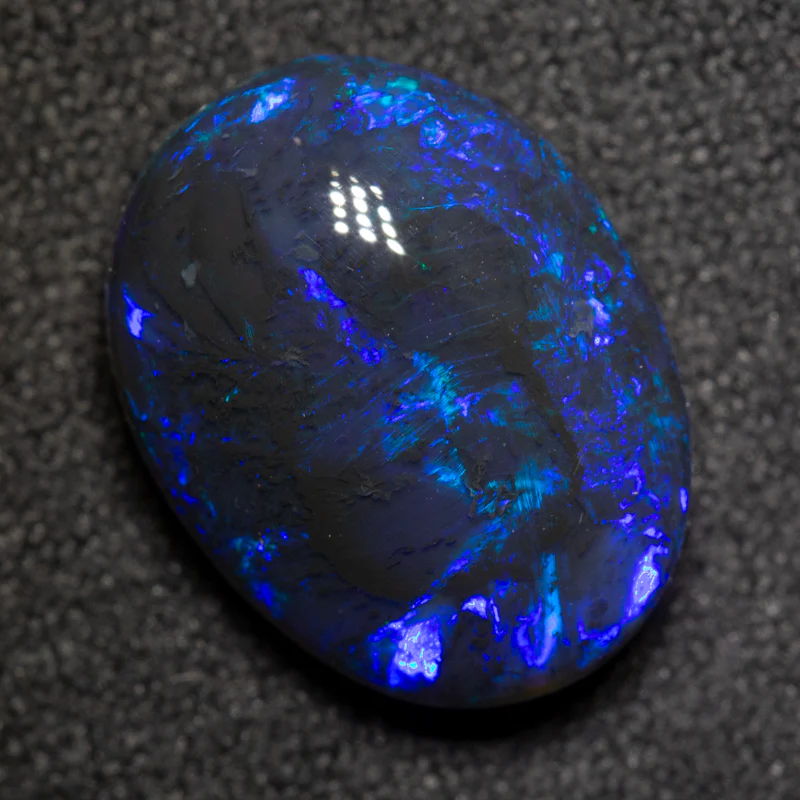 5.24 ct black opal 13.7x10.7x6.2mm - Image 3