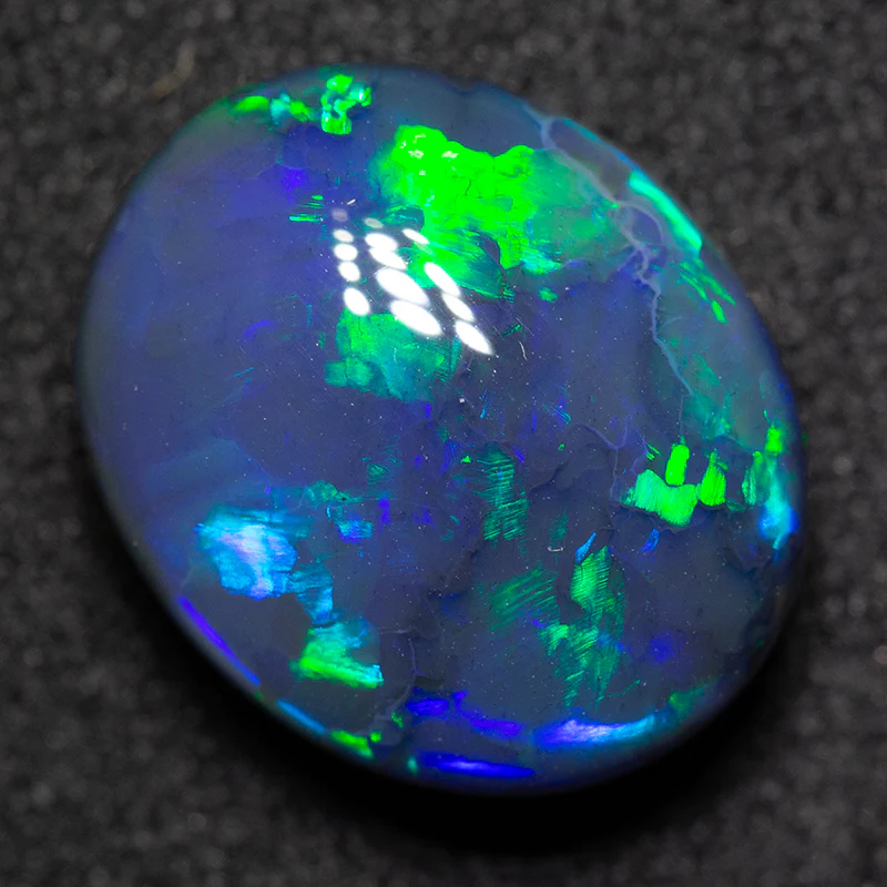 5.29 ct black opal 12.7x10.6x6.1mm - Image 3