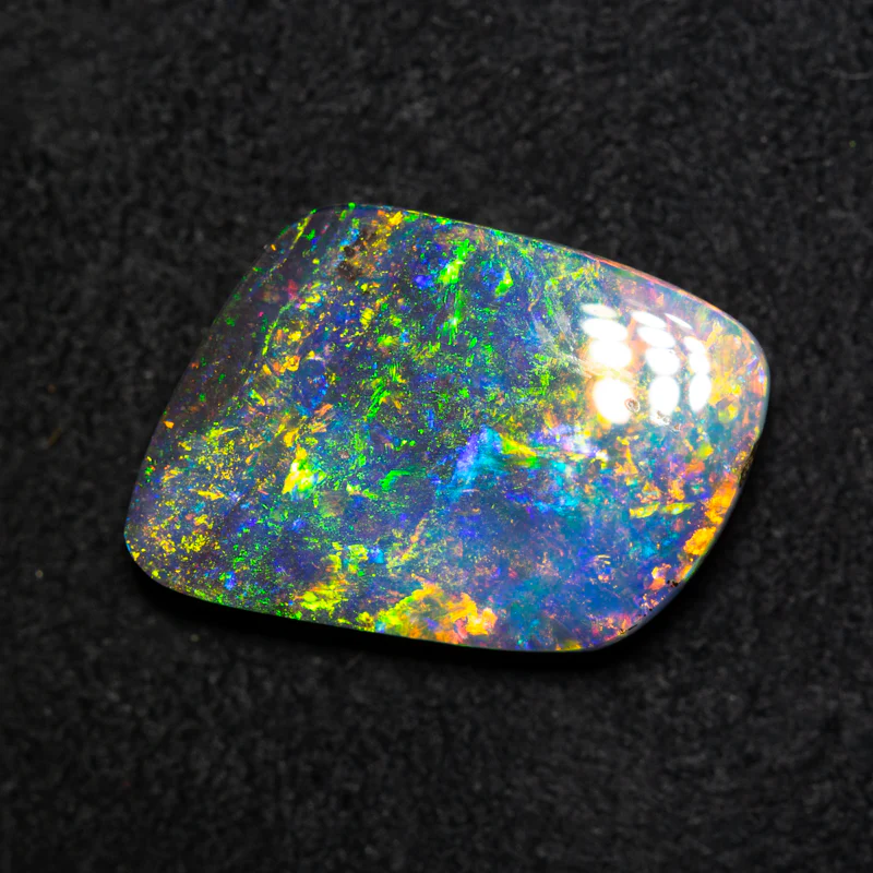 5.51 ct boulder opal 13.8x10.7x4.1mm - Image 2