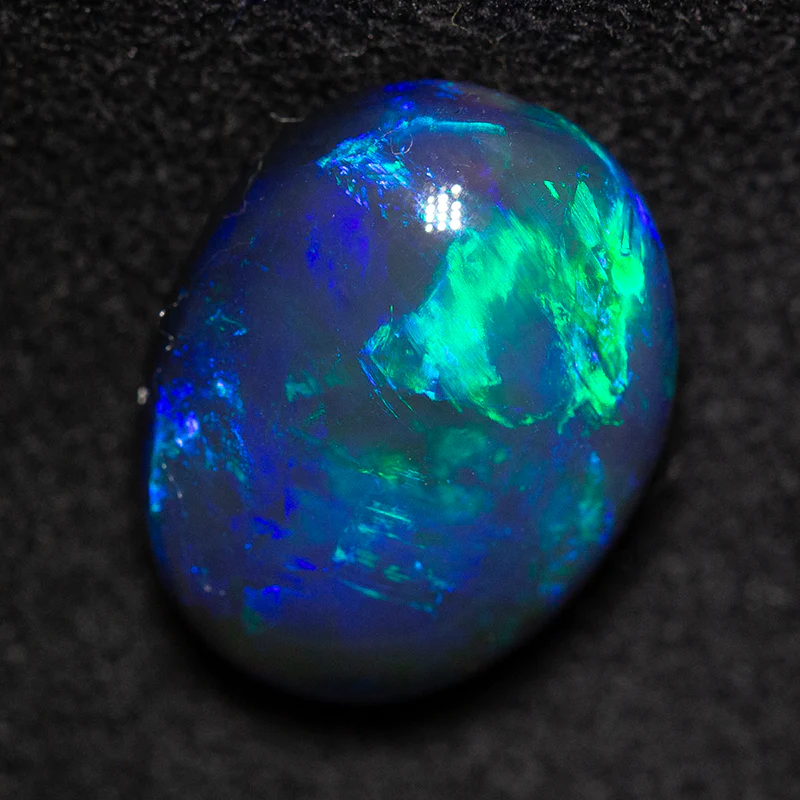 5.61 ct black opal 13.3x10.2x6.8mm - Image 3