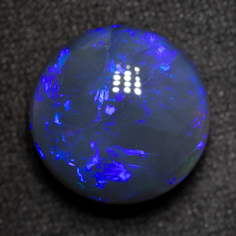 5.66 ct black opal 12.2x12x6.3mm - Image 3