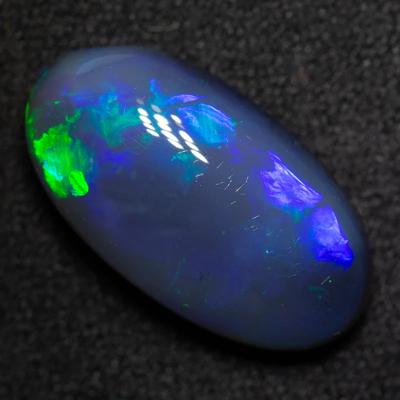 5.77 ct black opal 17.2x9.2x5.8mm - Image 2
