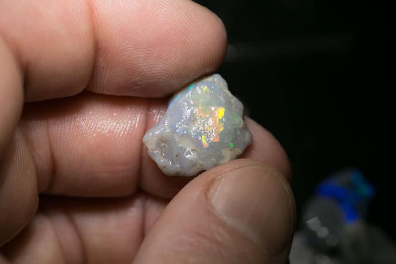 59 ct  14pc rough opal parcel for intermediate cutters - Image 5
