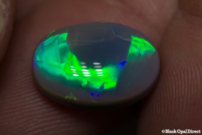 6.15 ct semi black opal 15x11x6mm - Image 3