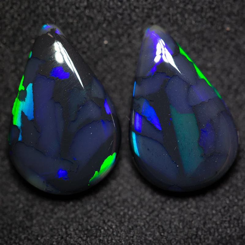 6.95 ct gem black opal pair 14.3x9.5x4.4mm - Image 4