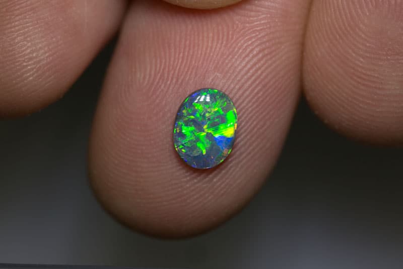 0.67 ct black opal 7.5x6x2mm - Image 2