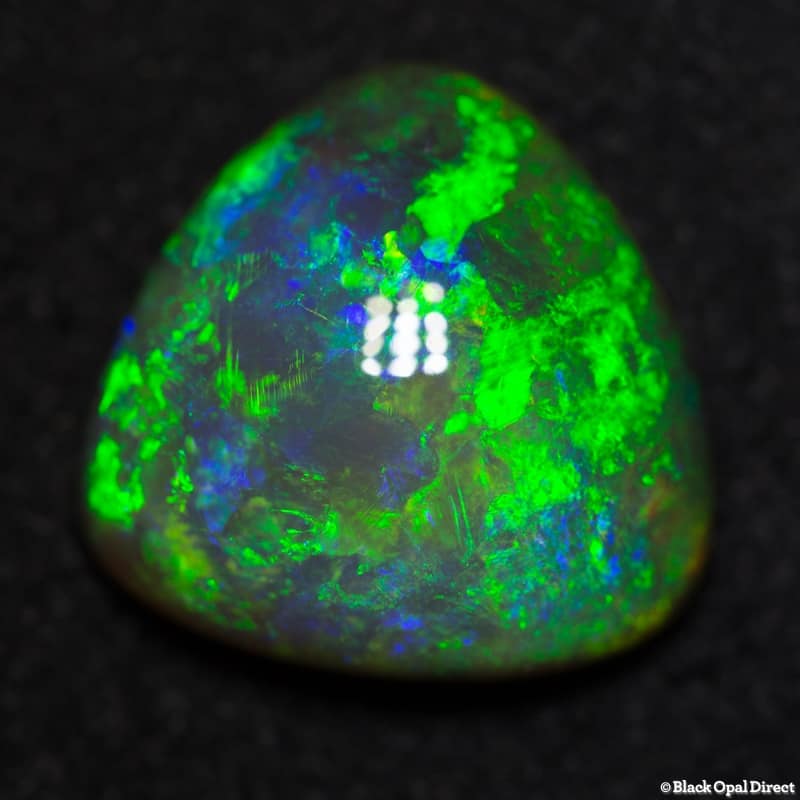 7.00 ct green black crystal opal 14x14x6mm - Image 3