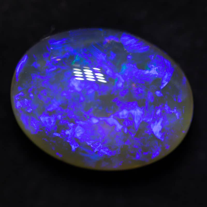 7.76 ct black crystal opal 14x11x8mm - Image 2