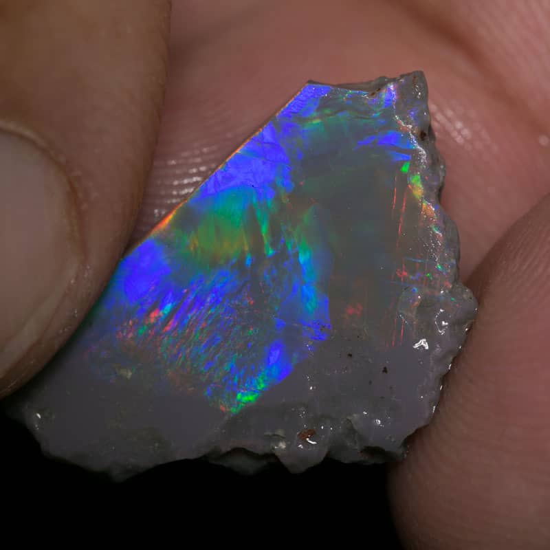7.95 ct roughly rubbed opal piece 24mm across - Image 3