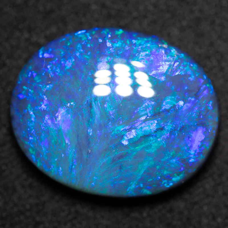 8.07 ct black opal 11.7x13.6x5mm - Image 2