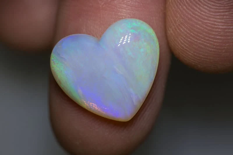 8.21 ct crystal opal heart 17x15.5x5mm - Image 2